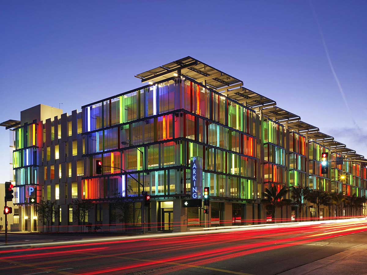 /assets/images/ic_55amazingarchitecturevol4_section4.png