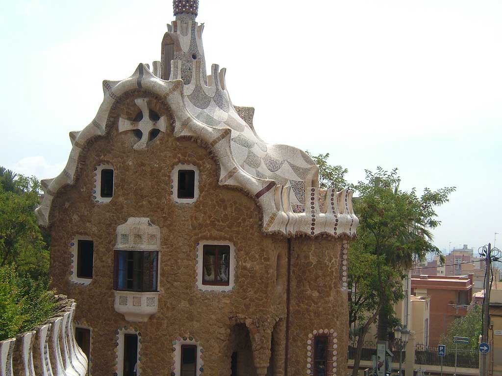 MIND HOUSE (BARCELONA, SPAIN)